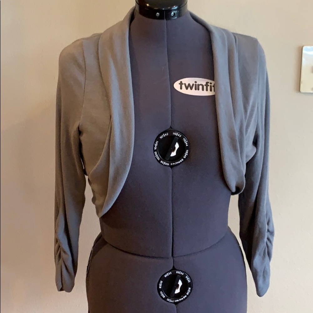 3/20$ Lena cropped cardigan jacket Large. NWT